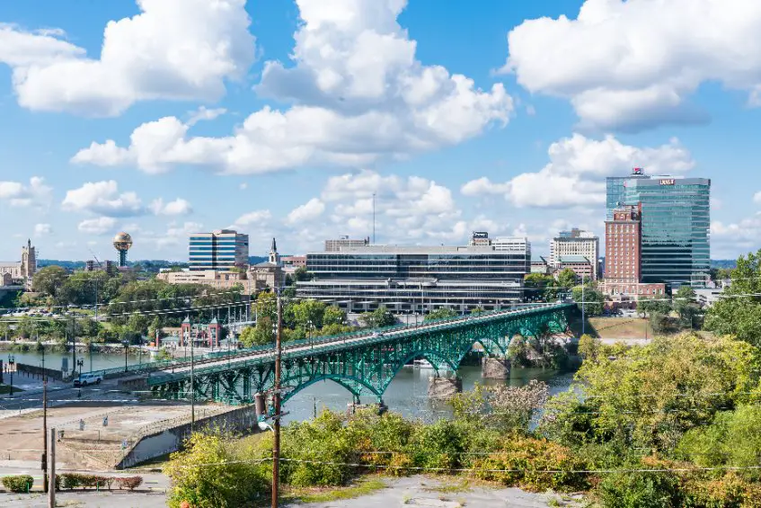 13 Best Family Neighborhoods in Knoxville, Tennessee Suggested By Locals